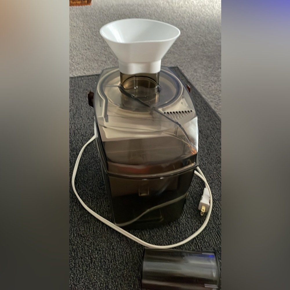 Miracle juicer all working like new.